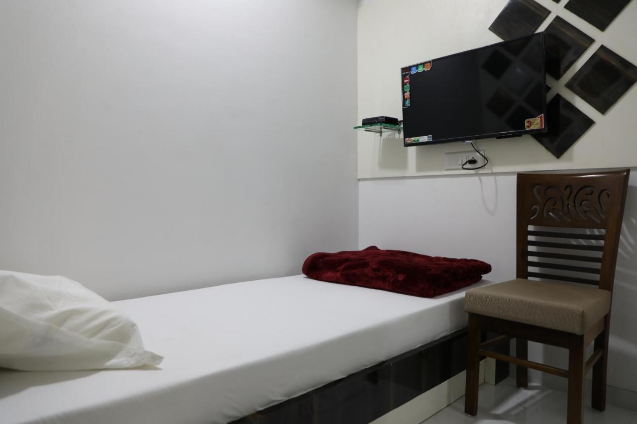 Hotel Pearl Navi Mumbai Eksteriør billede