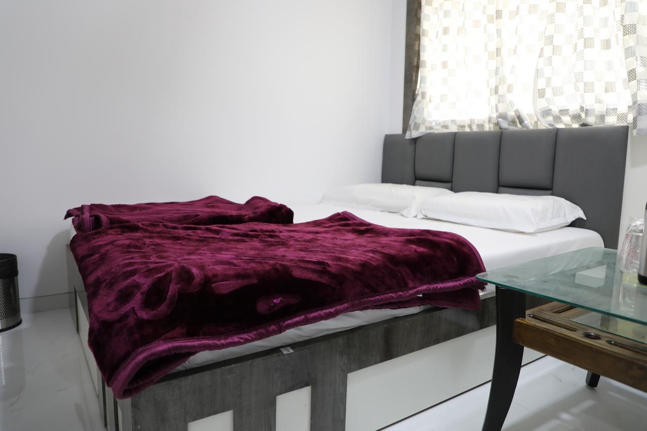 Hotel Pearl Navi Mumbai Eksteriør billede
