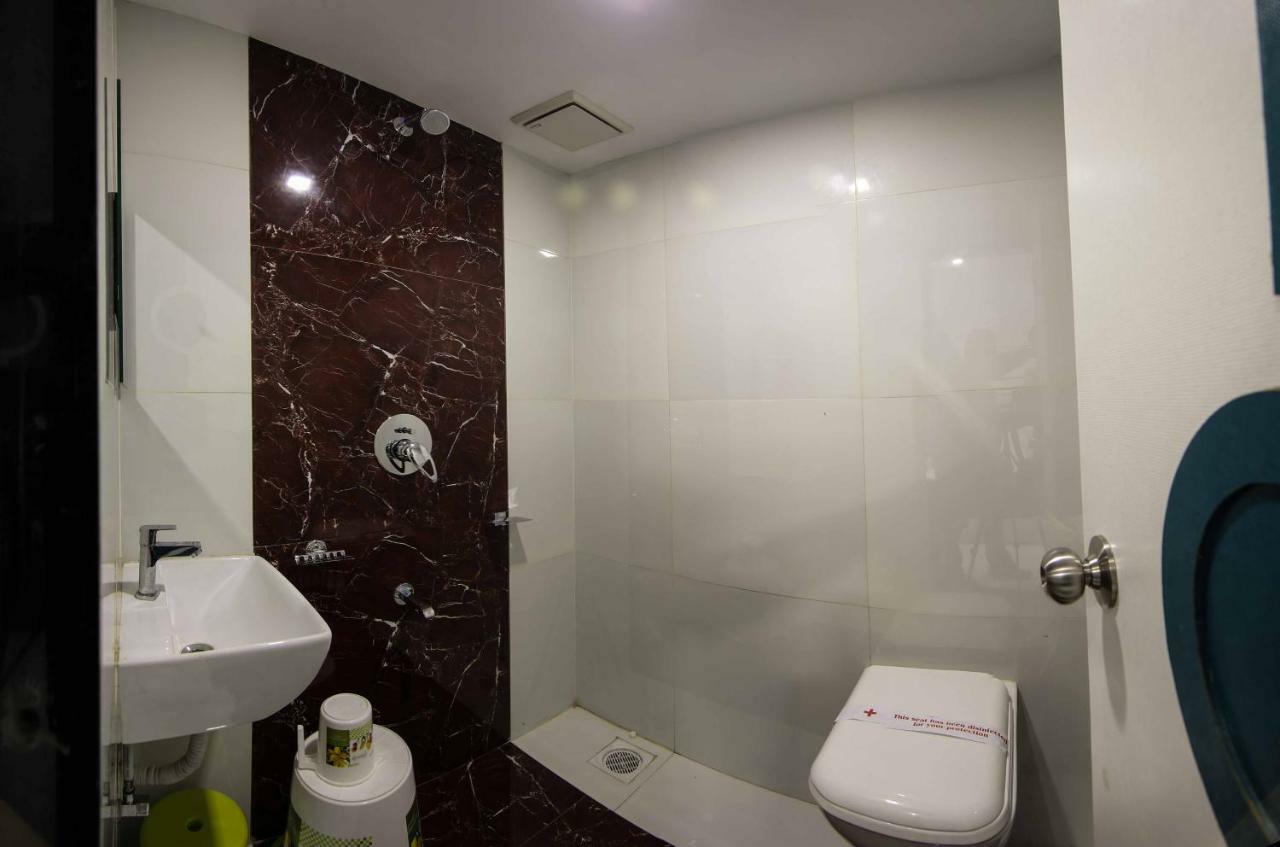 Hotel Pearl Navi Mumbai Eksteriør billede